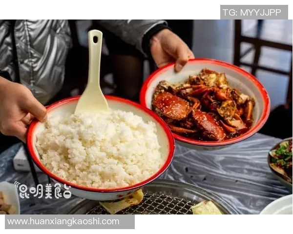 足球明星意外现身小餐馆与粉丝互动引发热议视频曝光 足球明星意外现身小餐馆与粉丝互动引发热议视频曝光