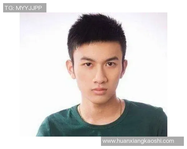 足球明星留毛寸发型的时尚潮流与个性魅力解析 足球明星留毛寸发型的时尚潮流与个性魅力解析