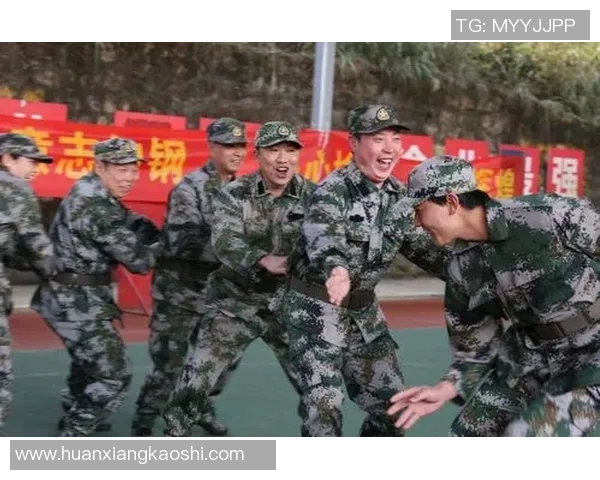 韩国足球明星军训视频展现团队精神与拼搏意志的精彩瞬间 韩国足球明星军训视频展现团队精神与拼搏意志的精彩瞬间